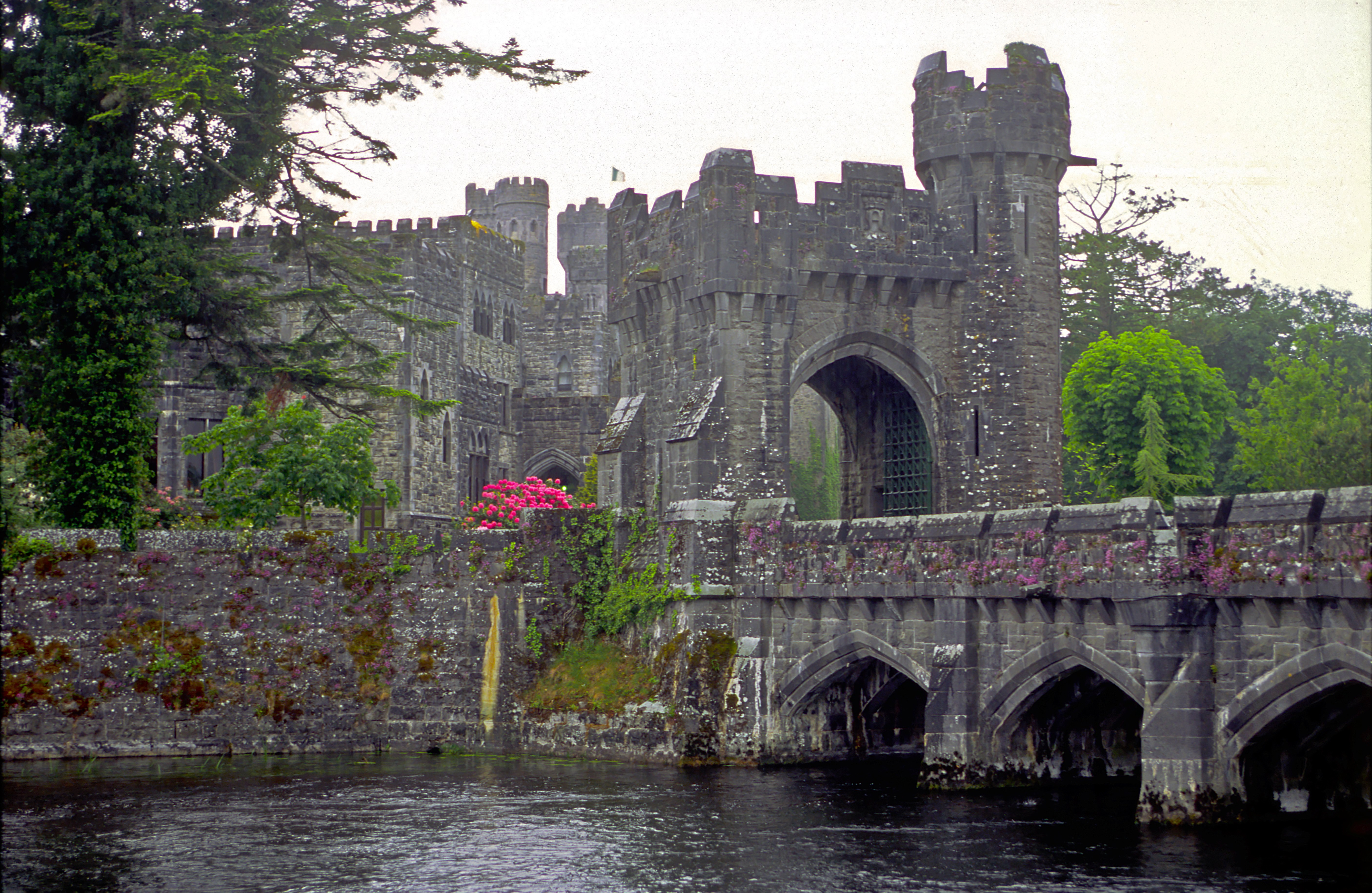 AshfordCastle.db.2000