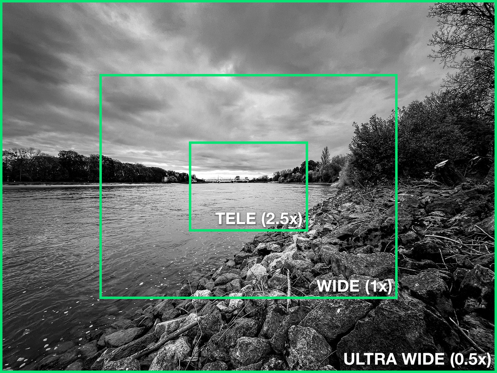 More options: iPhone 12 Pro Max Lenses Optical Zoom Triple lens of the iPhone 12 Pro max incl. 2.5 Tele camera